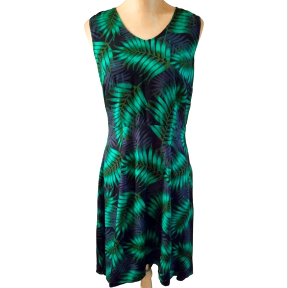 FAMILY COLLECTION dresses - Picture 2 of 7